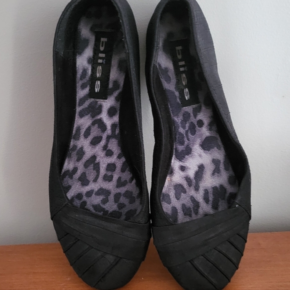 Bliss size 6 flats - Picture 5 of 7